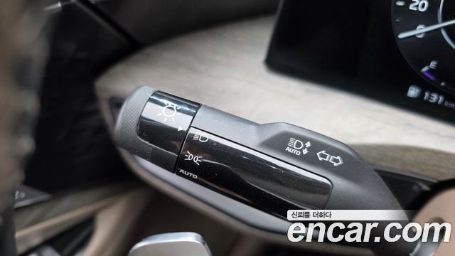 Kia K8 2.5 Gasoline 2WD Noblesse 2022 — фото 20