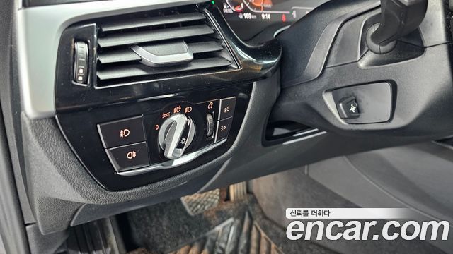 BMW 5 Series (G30) 520d xDrive Luxury Plus 2020 — фото 18