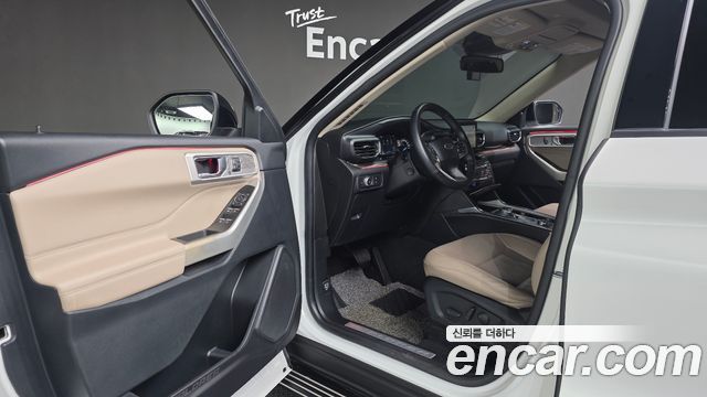 Ford Explorer (VI) 2.3 LimIted 4WD 2021 — фото 10