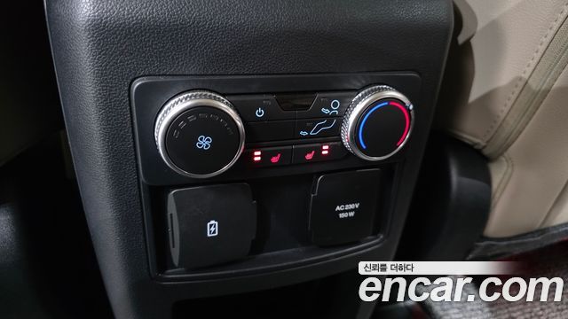 Ford Explorer (VI) 2.3 LimIted 4WD 2021 — фото 16