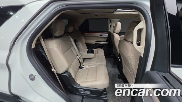Ford Explorer (VI) 2.3 LimIted 4WD 2021 — фото 17