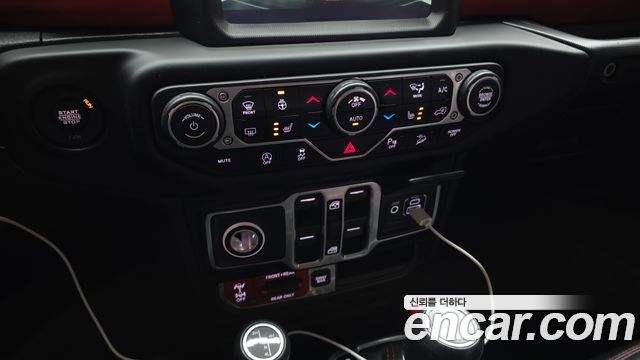 Jeep Wrangler (JL) 2.0 Rubicon 4Door Sarge Edition 2020 — фото 18