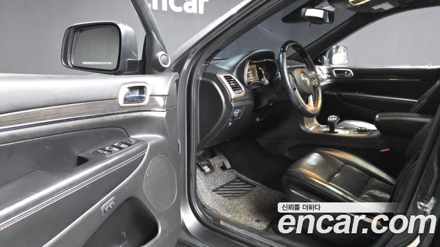 Jeep Grand Cherokee 3.0 Diesel Overland WK2 2015 — фото 10
