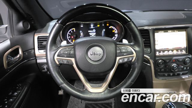 Jeep Grand Cherokee 3.0 Diesel Overland WK2 2015 — фото 13
