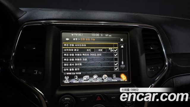 Jeep Grand Cherokee 3.0 Diesel Overland WK2 2015 — фото 17