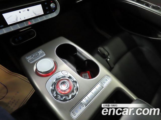 Genesis GV60 Standard 2022 — фото 17