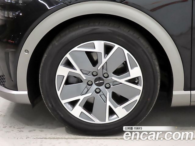Genesis GV60 Standard 2022 — фото 24
