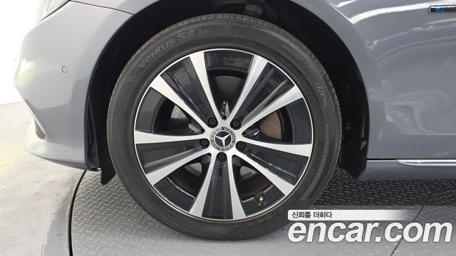 Mercedes-Benz E-Class (W213) E300e Exclusive 2019 — фото 5