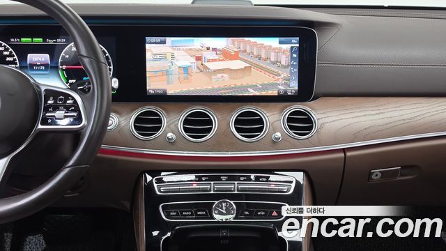 Mercedes-Benz E-Class (W213) E300e Exclusive 2019 — фото 19