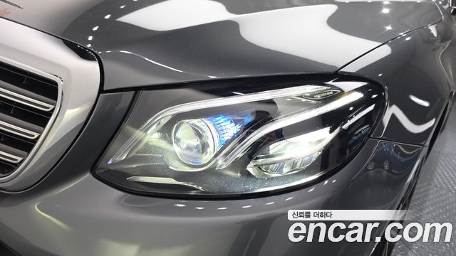 Mercedes-Benz E-Class (W213) E300e Exclusive 2019 — фото 22