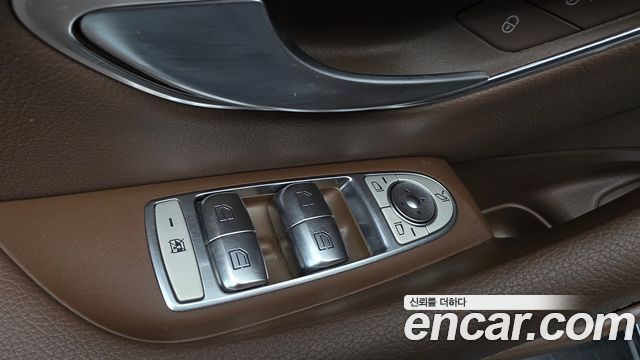 Mercedes-Benz E-Class (W213) E300e Exclusive 2019 — фото 30