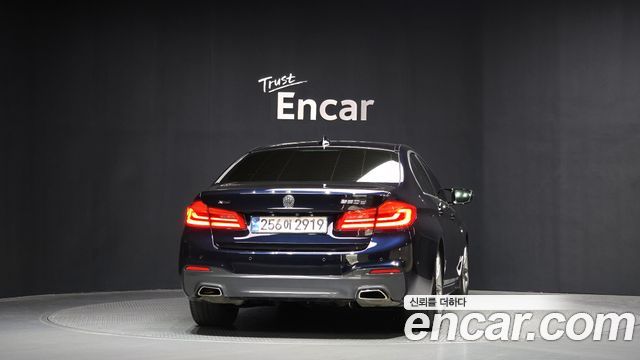 BMW 5 Series (G30) 520d xDrive M Sport Package Plus 2019 — фото 4