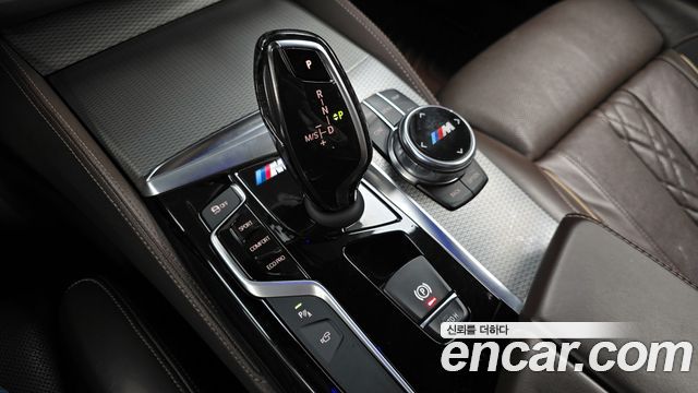 BMW 5 Series (G30) 520d xDrive M Sport Package Plus 2019 — фото 9