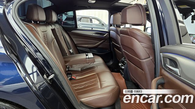 BMW 5 Series (G30) 520d xDrive M Sport Package Plus 2019 — фото 16
