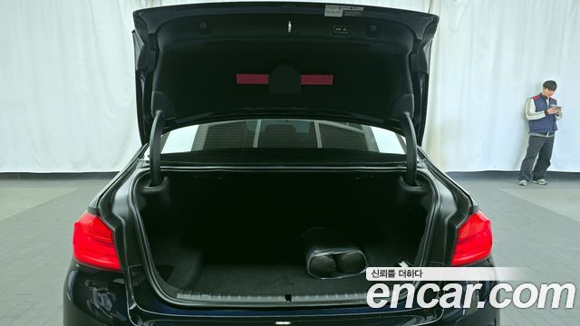 BMW 5 Series (G30) 520d xDrive M Sport Package Plus 2019 — фото 24