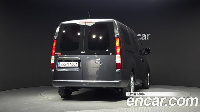 Hyundai Staria L3.5 Cargo 5-Seater Modern 2022 — фото 4