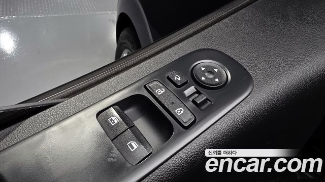 Hyundai Staria L3.5 Cargo 5-Seater Modern 2022 — фото 19