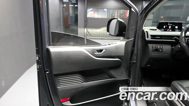 Hyundai Staria L3.5 Cargo 5-Seater Modern 2022 — фото 24