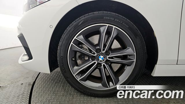 BMW 1 Series (F40) 120i Sports 2021 — фото 5