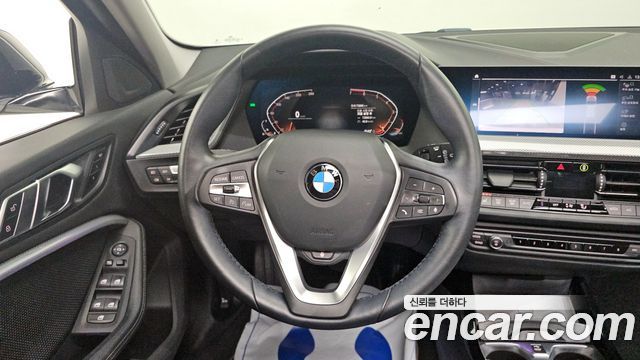 BMW 1 Series (F40) 120i Sports 2021 — фото 14