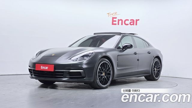 Porsche Panamera (971) 3.0 AWD 2018 — фото 1