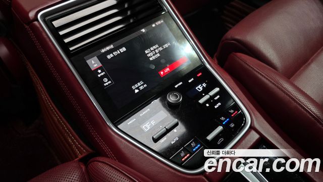 Porsche Panamera (971) 3.0 AWD 2018 — фото 18