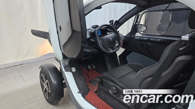 Renault Korea Twizy Life(2-Seater) 2020 — фото 10