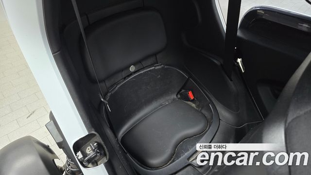 Renault Korea Twizy Life(2-Seater) 2020 — фото 11