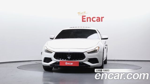 Maserati Ghibli 3.0 Diesel GranSport 3rd 2018 — фото 3