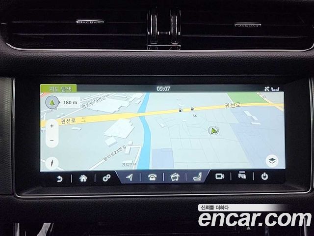 Jaguar XF (X260) 20d Prestige 2017 — фото 19
