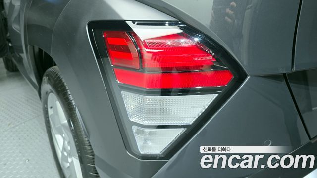 Hyundai Kona (SX2) Gasoline 1.6 Turbo 2WD Premium 2023 — фото 23