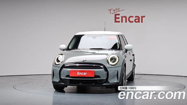 MINI Cooper 5Door Classic Third Generation 2022 — фото 3