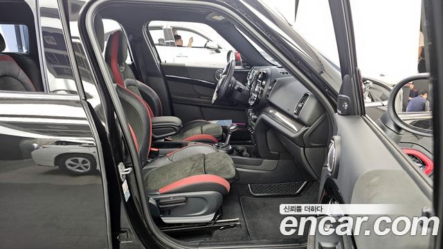 MINI Cooper S Countryman JCW 2nd 2018 — фото 15