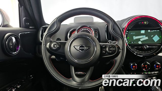MINI Cooper S Countryman JCW 2nd 2018 — фото 17