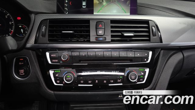 BMW 3 Series (F30) 320i M Sport Shadow 2018 — фото 17