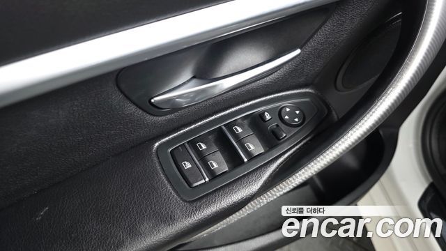 BMW 3 Series (F30) 320i M Sport Shadow 2018 — фото 27