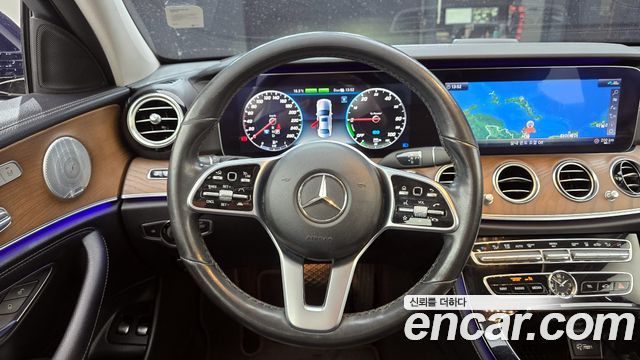 Mercedes-Benz E-Class (W213) E300e 4MATIC Exclusive 2020 — фото 14
