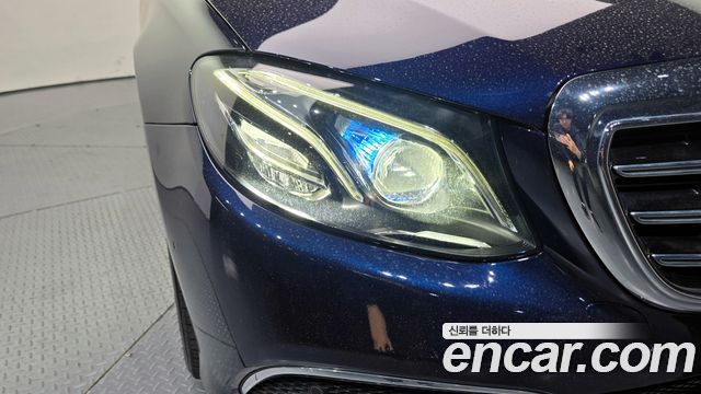 Mercedes-Benz E-Class (W213) E300e 4MATIC Exclusive 2020 — фото 22