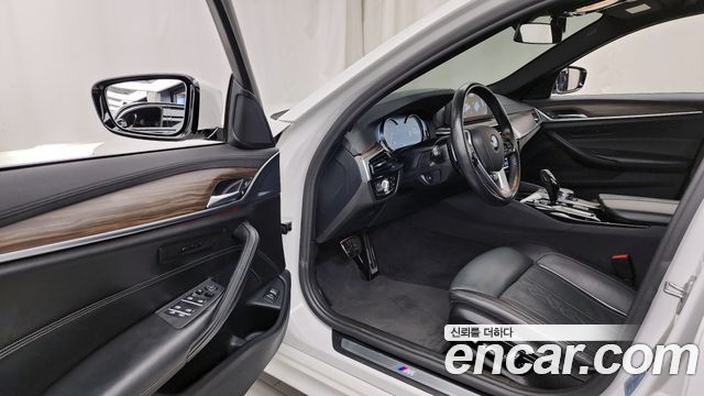 BMW 5 Series (G30) 530i M Sport Package Plus 2018 — фото 10