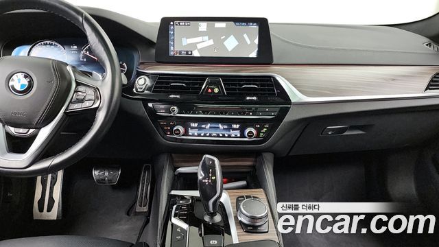 BMW 5 Series (G30) 530i M Sport Package Plus 2018 — фото 18