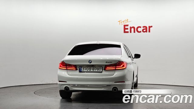 BMW 5 Series (G30) 520i Luxury 2019 — фото 4