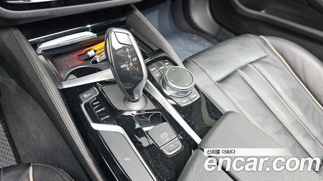 BMW 5 Series (G30) 520i Luxury 2019 — фото 9
