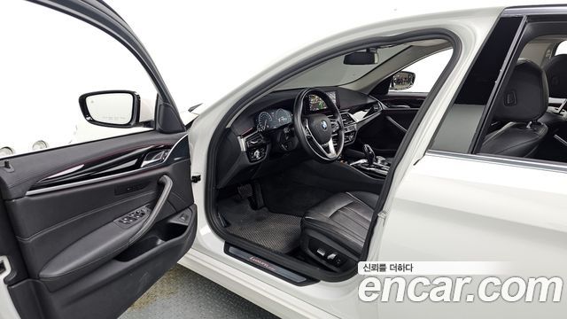 BMW 5 Series (G30) 520i Luxury 2019 — фото 10
