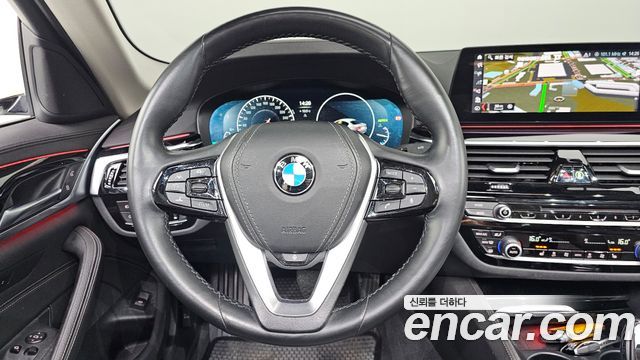 BMW 5 Series (G30) 520i Luxury 2019 — фото 13