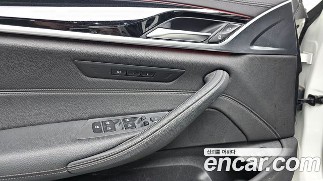 BMW 5 Series (G30) 520i Luxury 2019 — фото 18