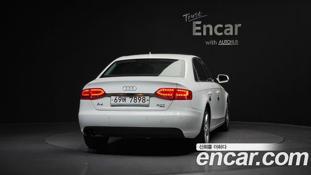 Audi A4 2.0 TFSI Quattro Dynamic B8 2012 — фото 4