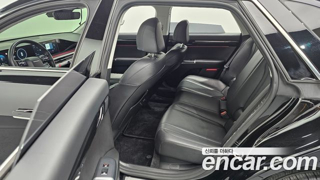 Hyundai Grandeur (GN7) 2,5 Gasoline 2WD Premium 2023 — фото 26