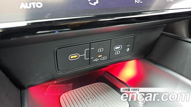 Hyundai Grandeur (GN7) 2,5 Gasoline 2WD Premium 2023 — фото 30