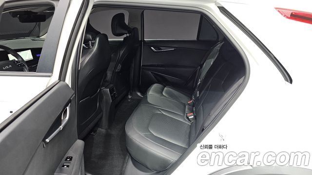 Kia Niro EV Earth 2024 — фото 21