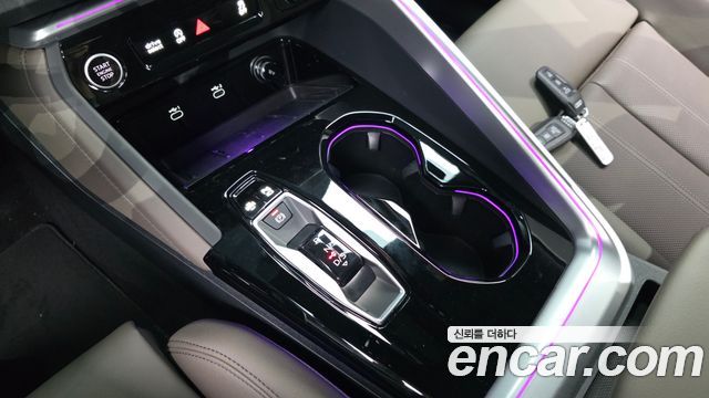 Audi Q5 (80A) 45 TFSI Quattro S line 2025 — фото 9